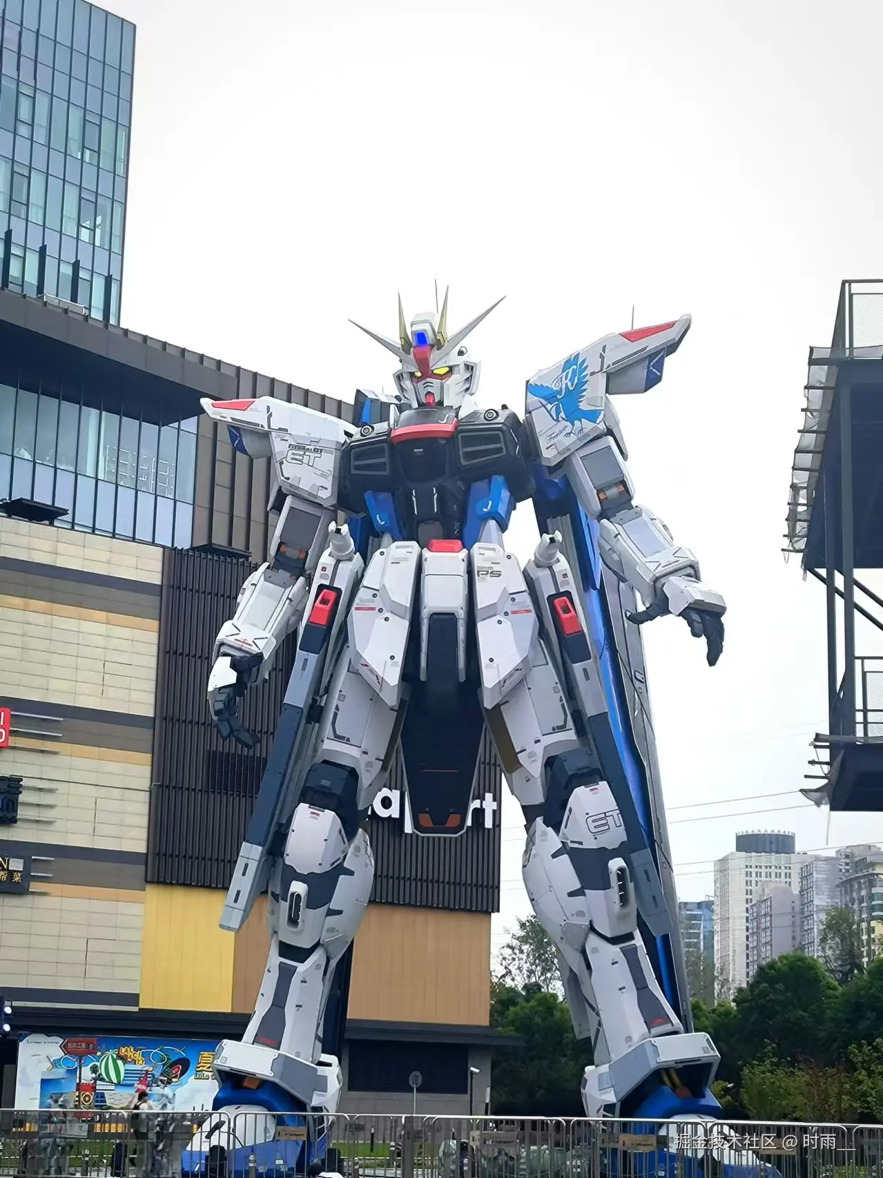 e351b12fe41d70587aaefb4bdf56abe.jpg