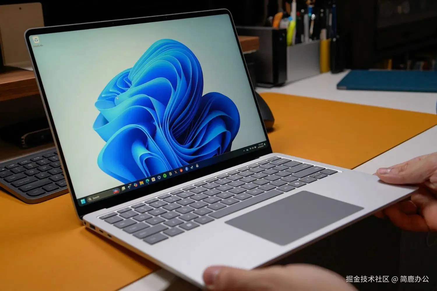 Windows 11 笔记本