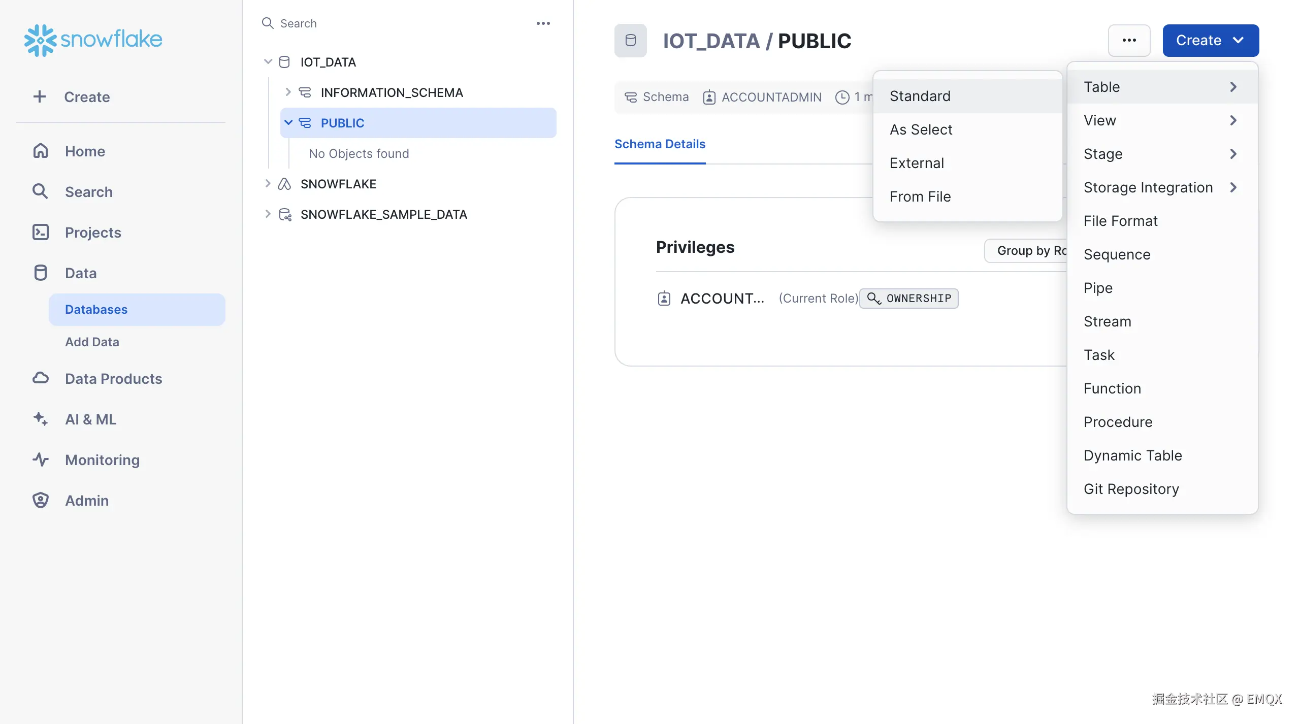 在 Snowflake 控制台上的 IOT_DATA 数据库中的 PUBLIC 模式下创建一个表