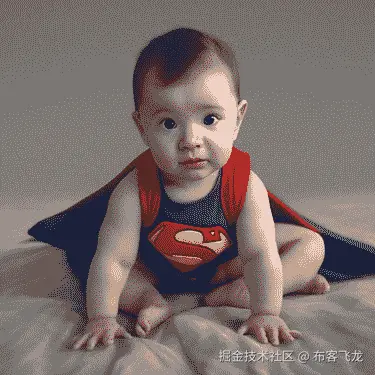 一名穿着服装的婴儿  自动生成的描述