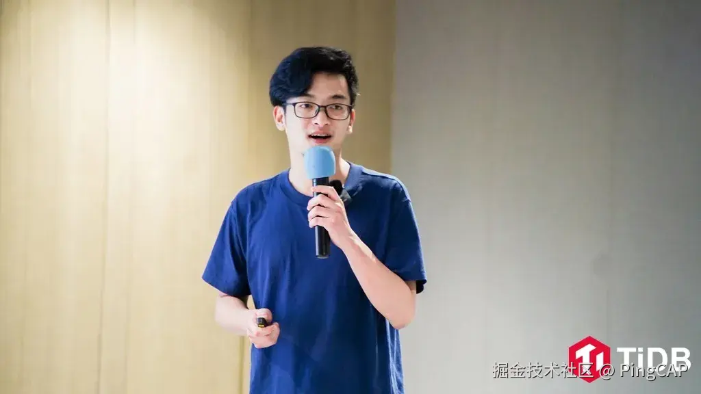 车佳蔚的演讲《SHOPLINE & TiDB 在跨境电商中的应用实践