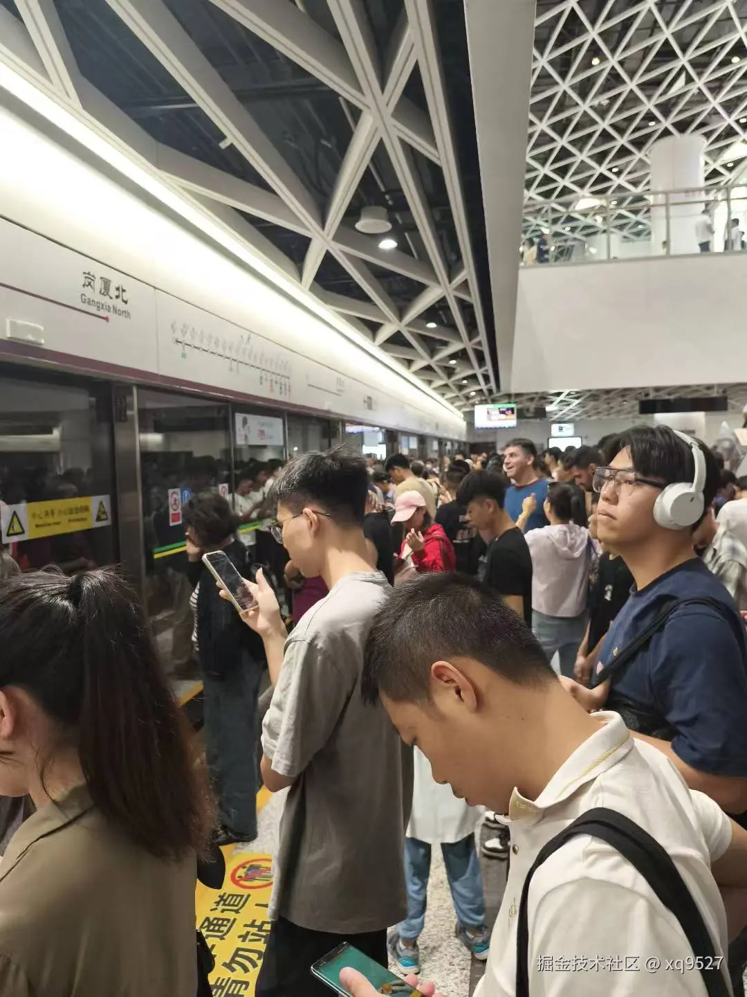 fad82ccd988f57e09e5cbe90d17f8bc.jpg
